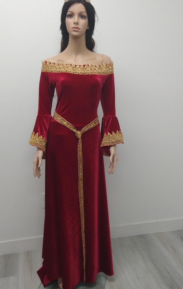 Medieval Red Queen dress/costume/cosplay